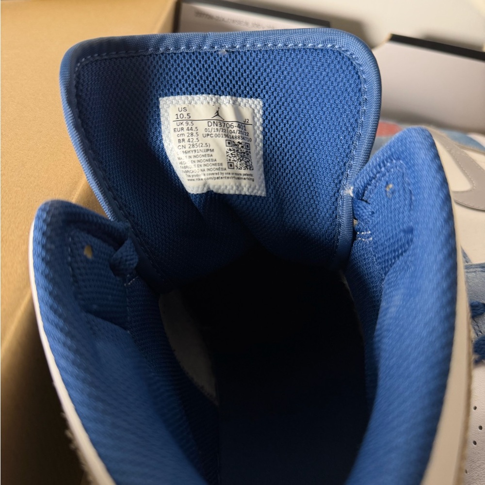 Jordan 1 Mid French Blue Fire Red - Picture 12 of 13
